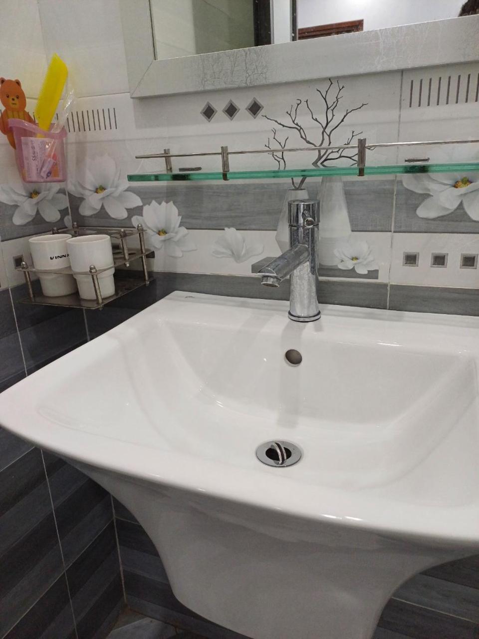 Hoa Ban Ha Noi Bed & Breakfast